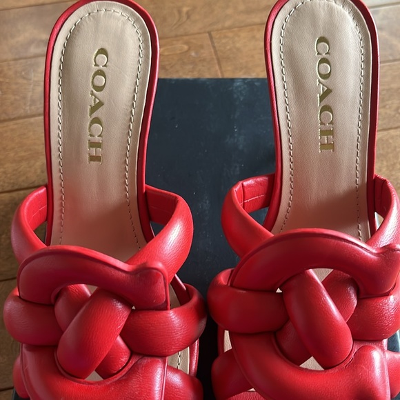 Brand new with box coach leather red sandals size 7 ladies - Picture 3 of 5